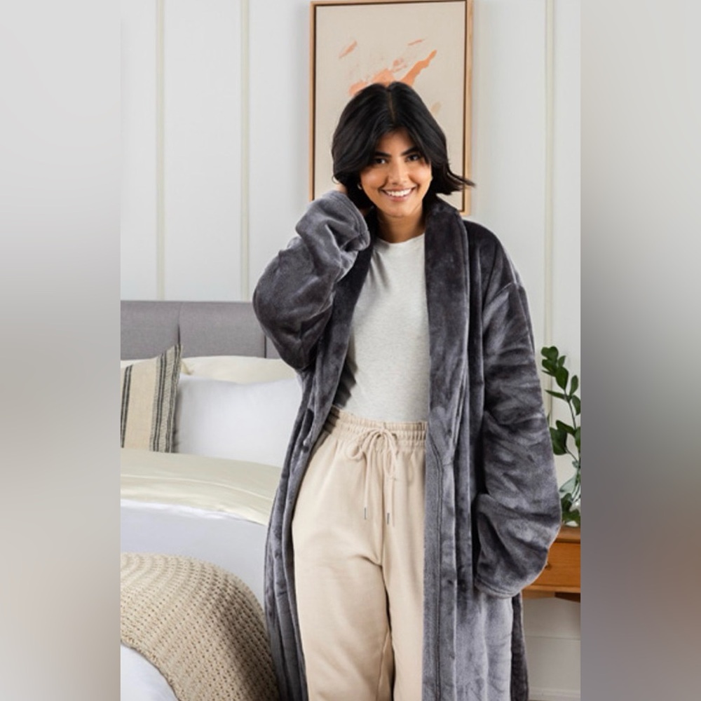 Bloom Micro Plush Spa Robe - Picture 5 of 5